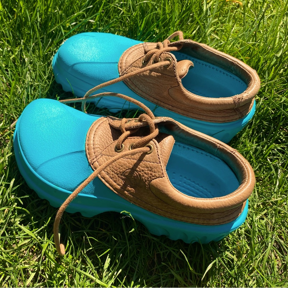 COPY - Used Crocs Axle all terrain shoes women’s 8 men’s 6